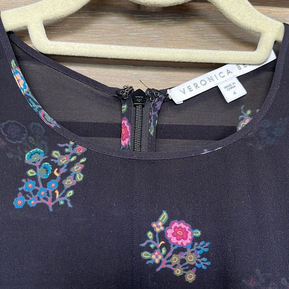 Veronica Beard Braden Papyrus Pintuck Sheer Chiffon Peplum Top size 4 - Picture 9 of 10